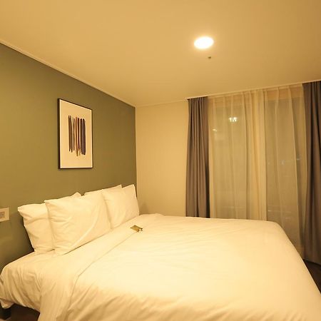 The Hotel Young Inn โซล ภายนอก รูปภาพ
