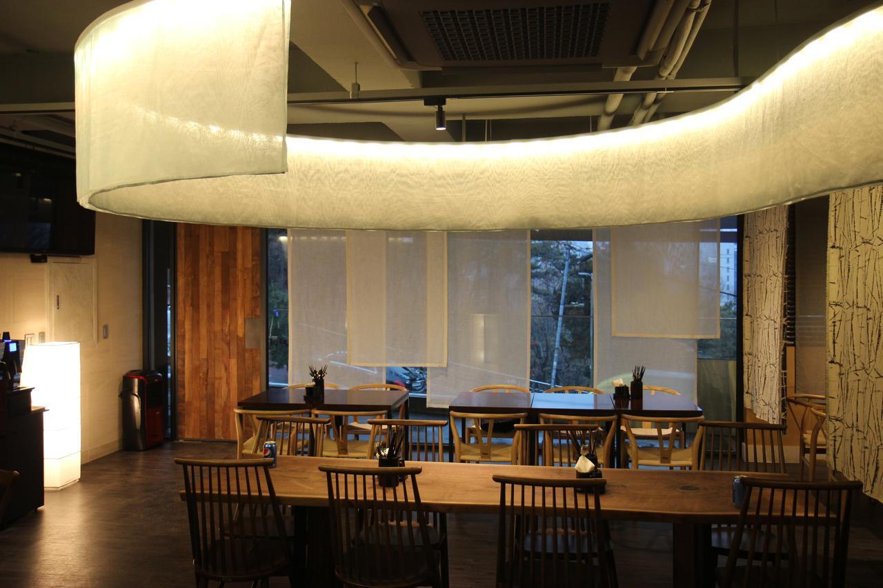 The Hotel Young Inn โซล ภายนอก รูปภาพ
